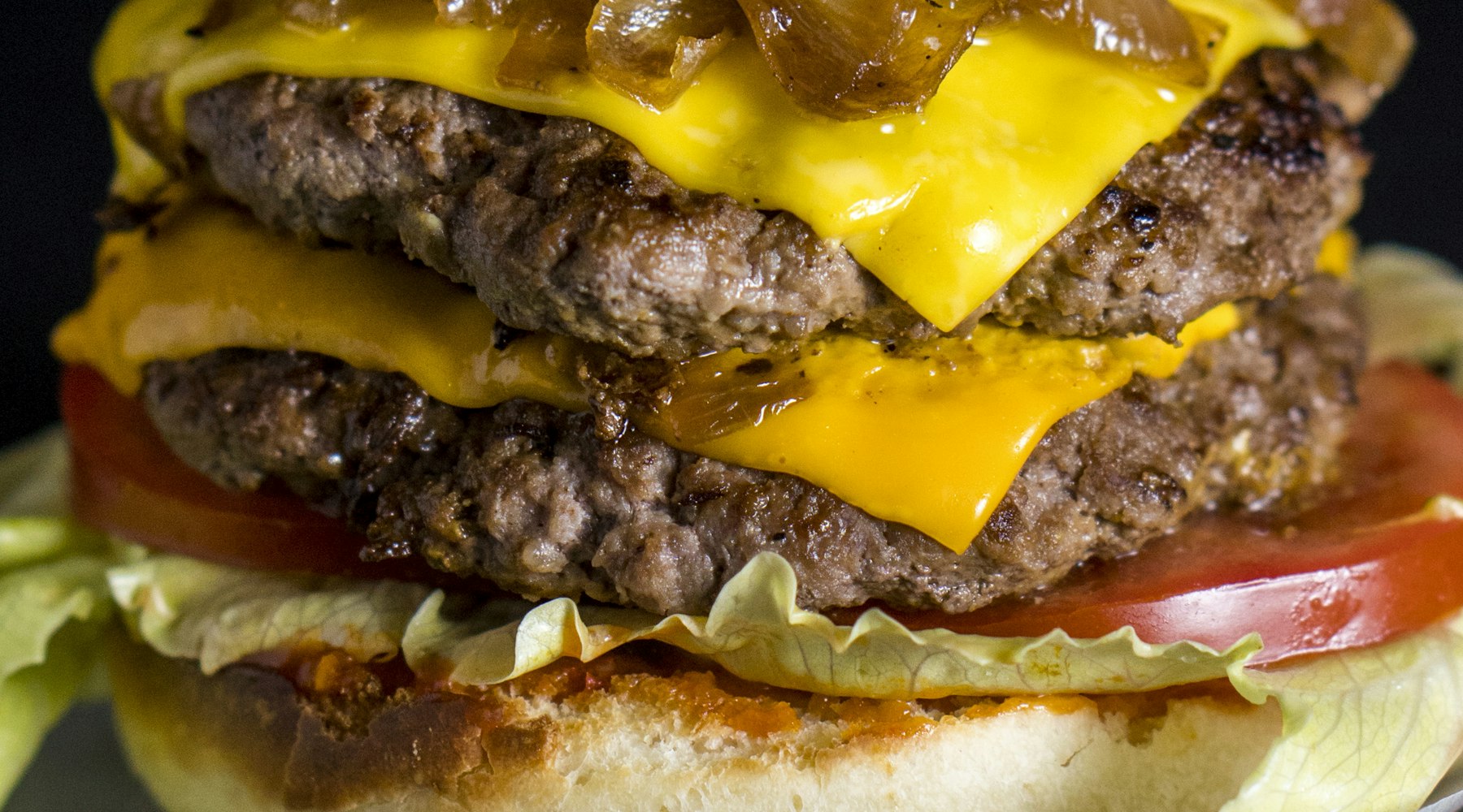 Hamburguesa doble carne (foto referencial)